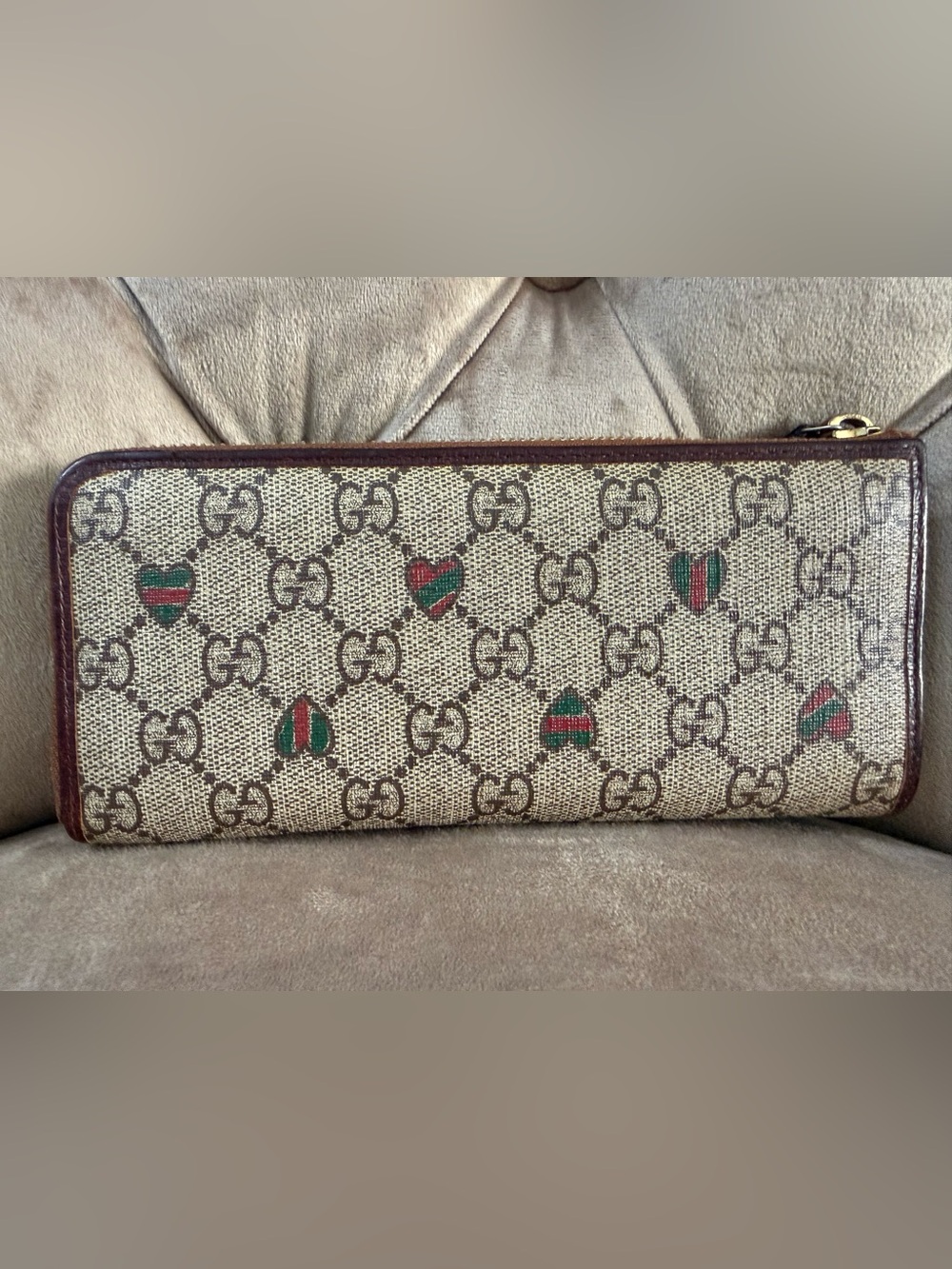 GUCCI GG Supreme Canvas Love Zippy Long Wallet - Picture 3 of 11